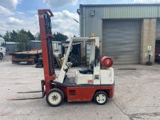 NISSAN - 2.5 Ton Gas Forklift (duplex mast 7799 hours)