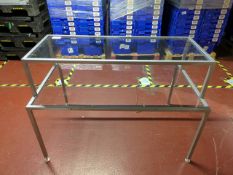 NO RESERVE - 2 Tiered Display Unit