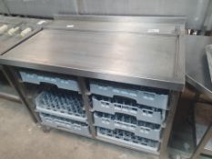 Right Hand Feed Table With Storage