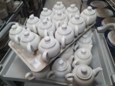 24 x tea pots