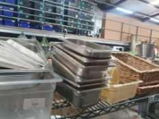 contents of shelf - gastronomes and baskets