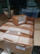 1 x box take away containers - suitable for cupcakes/sandwiches/etc