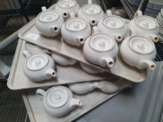 24 x tea pots