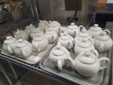18 x tea pots