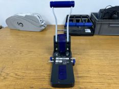 Rapesco P2200 Hole Punch