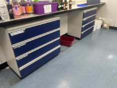 No Reserve - Bank Of 6 x Storage Units