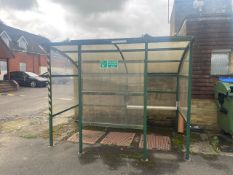 No Reserve - Smoking Shelter Green