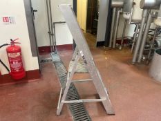 NO Reserve - Small Step Ladders
