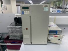 NO RESERVE Shimadzu Column Oven LC10