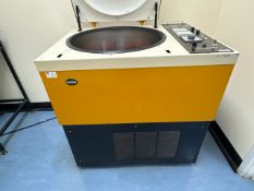 NO RESERVE MSE Coolspin Centrifuge