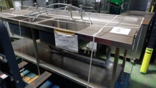 NO RESERVE, Double Sink / Hand Washing Station