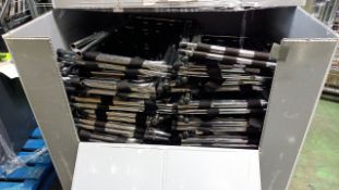 NO RESERVE, Container of Catering Jack Stands