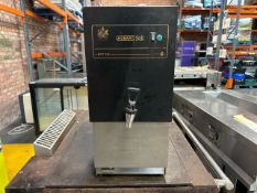 NO RESERVE, Hobart Hot Tap