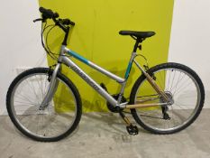 Muddyfox Synergy 26 Ladies Hybrid Bike