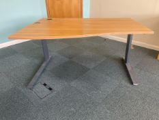 NO RESERVE Wave Curved Office Desk