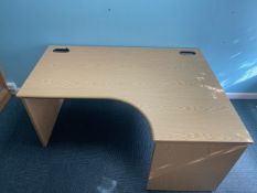 NO RESERVE Curved Radial Office Desk