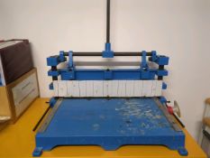 Braid & Sleeve Guillotine with Supplies