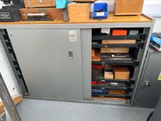 Pinder Versatool 2 Door Cabinet