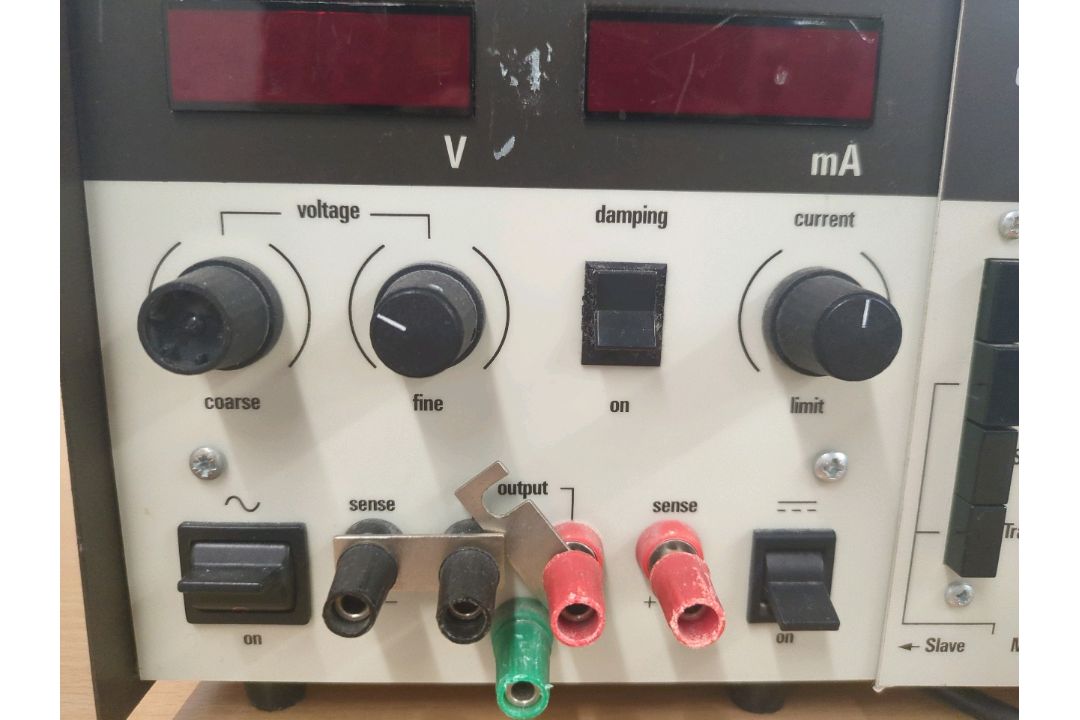 RS Components Thurlby 30v -2A - Image 2 of 5