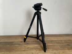 National Geographic Tripod with Spirit Level
