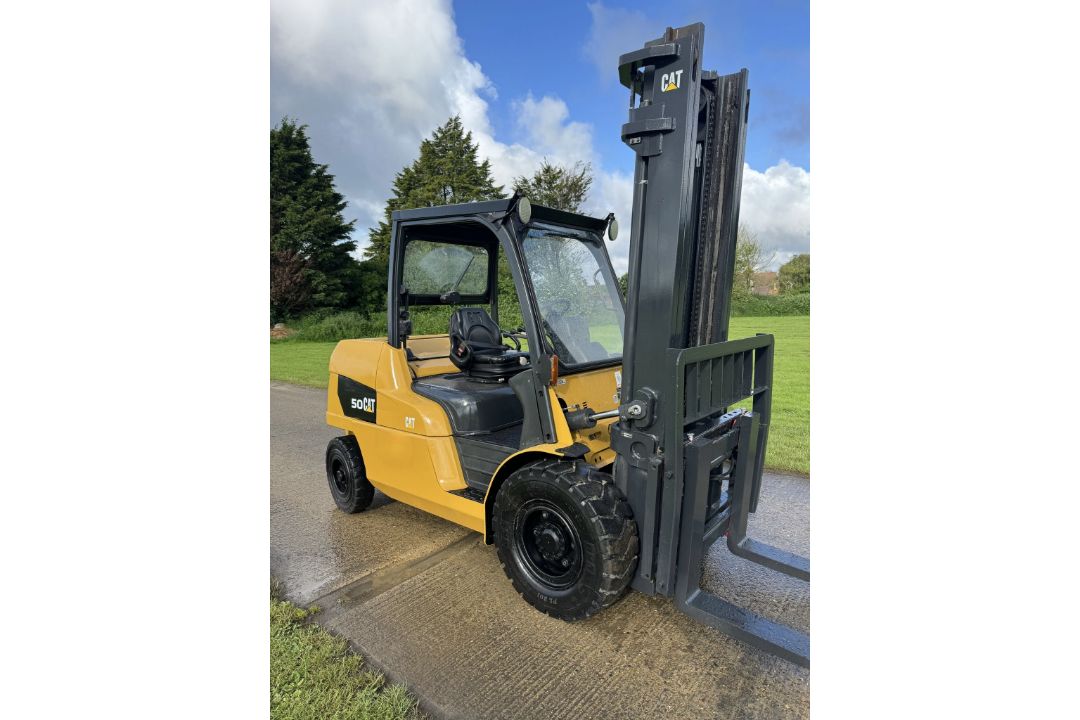 2013, CATERPILLAR - 5 Tonne Diesel Forklift (5,752 hours) - Image 2 of 7