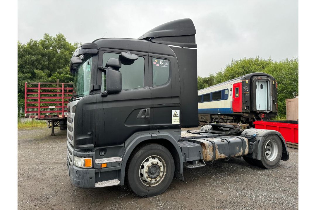 FN18 AZW, 2018 SCANIA G410 Tractor Unit Direct from FRASERS GROUP - SPORTS DIRECT (685,509 km’s) - Image 7 of 7