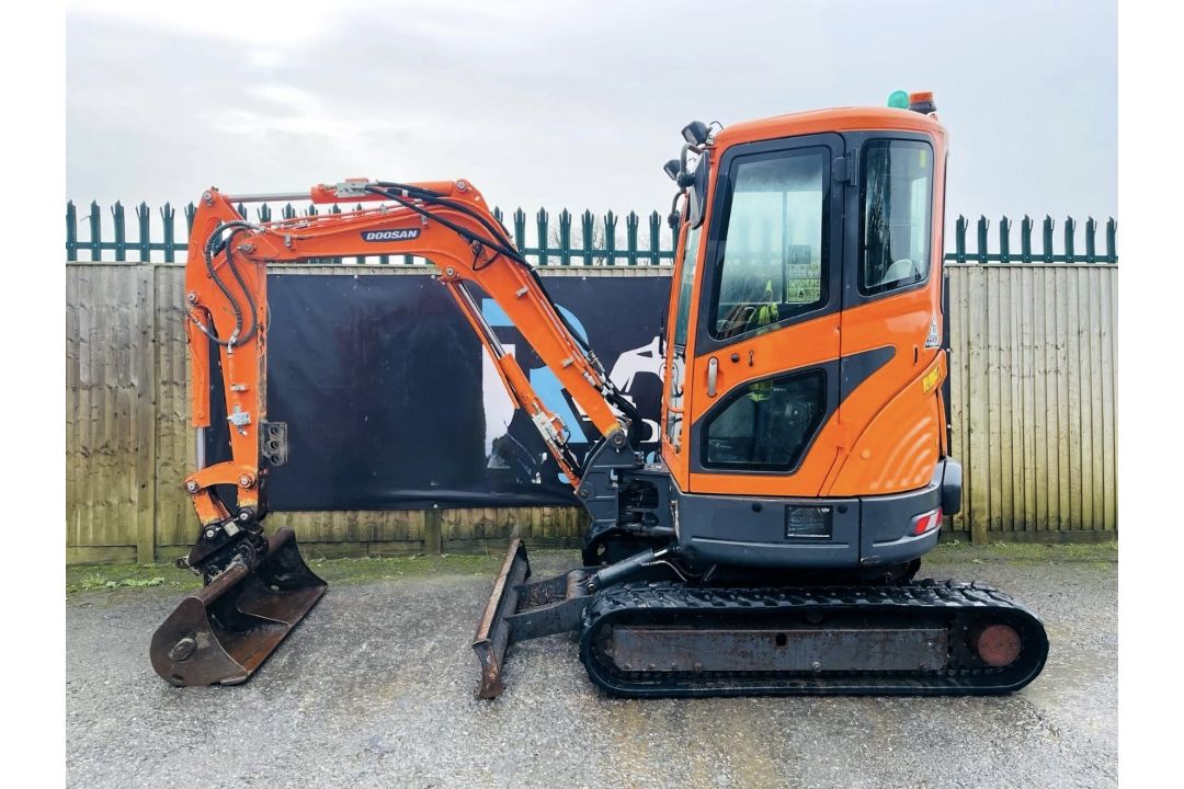 2019, DOOSAN DX27Z EXCAVATOR - Image 16 of 17