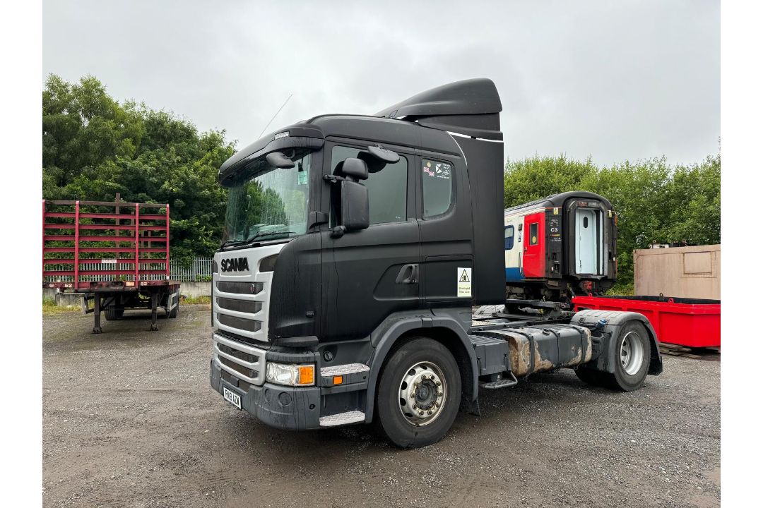 FN18 AZW, 2018 SCANIA G410 Tractor Unit Direct from FRASERS GROUP - SPORTS DIRECT (685,509 km’s) - Image 5 of 7