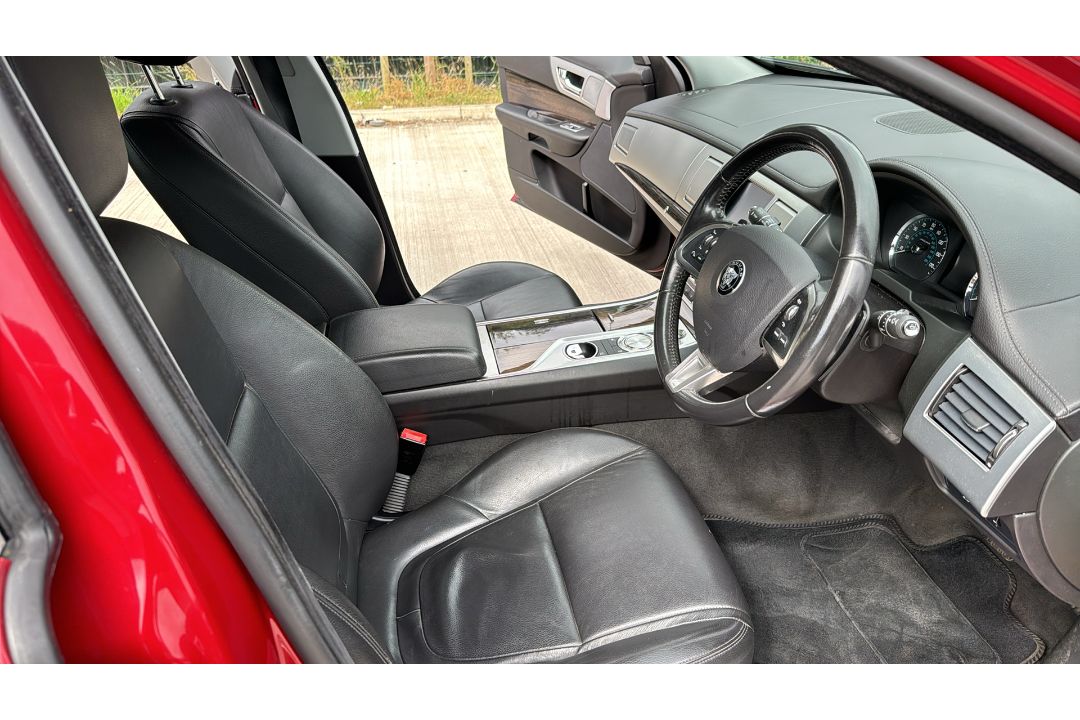2015, JAGUAR XF/X250 (Automatic) 5 Door Saloon - 50,596 miles - Image 26 of 44