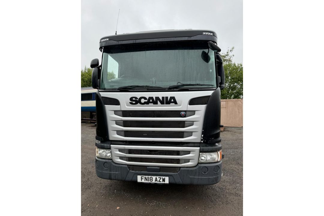 FN18 AZW, 2018 SCANIA G410 Tractor Unit Direct from FRASERS GROUP - SPORTS DIRECT (685,509 km’s) - Image 3 of 7