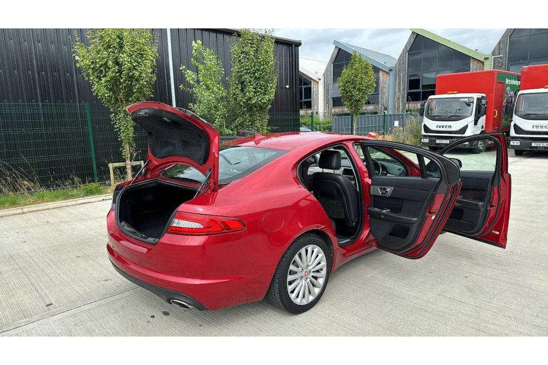 2015, JAGUAR XF/X250 (Automatic) 5 Door Saloon - 50,596 miles - Image 23 of 44