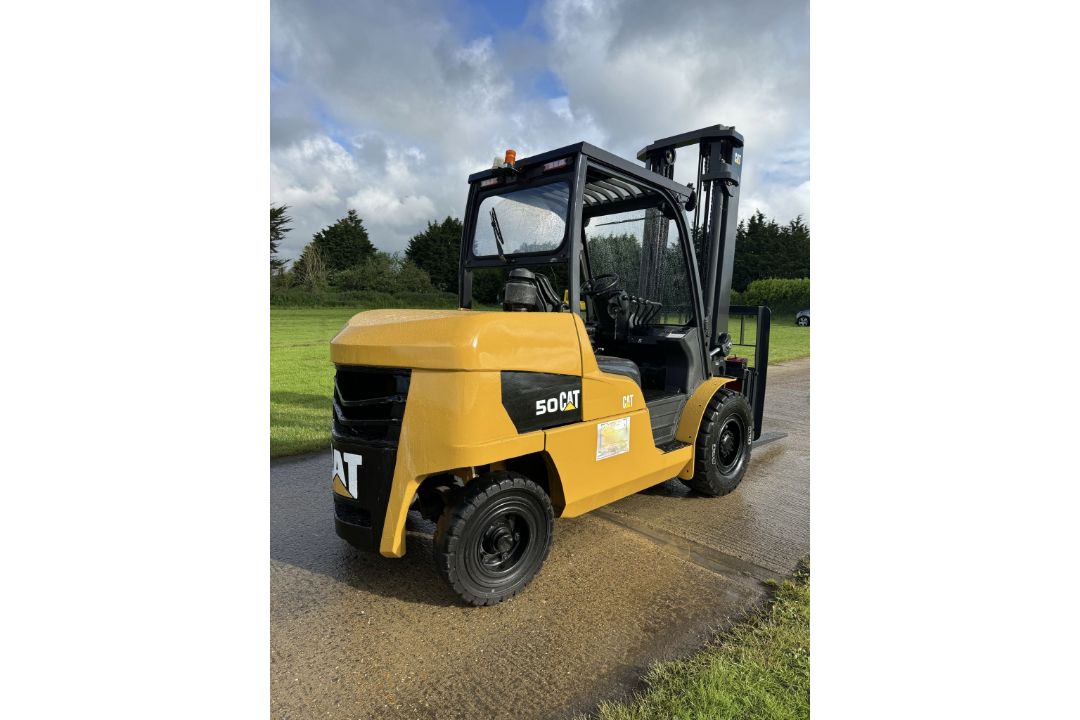 2013, CATERPILLAR - 5 Tonne Diesel Forklift (5,752 hours) - Image 5 of 7