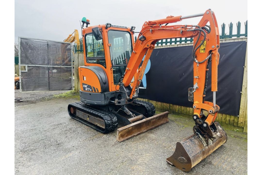2019, DOOSAN DX27Z EXCAVATOR - Image 2 of 17