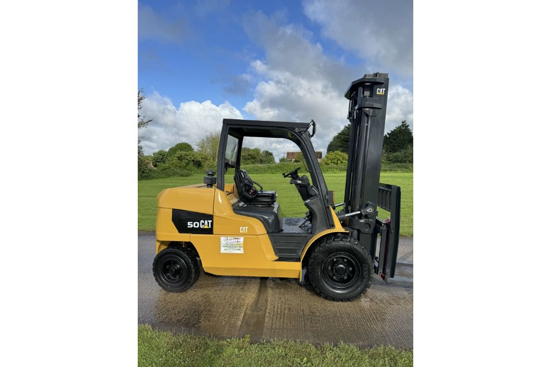 2013, CATERPILLAR - 5 Tonne Diesel Forklift (5,752 hours) - Image 4 of 7
