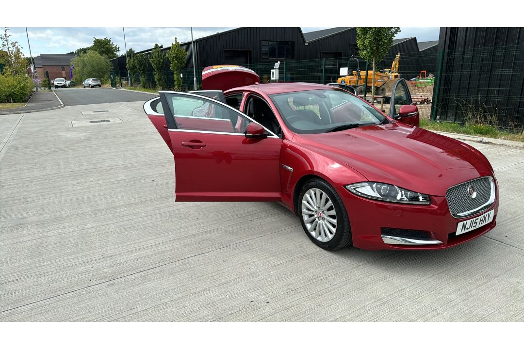 2015, JAGUAR XF/X250 (Automatic) 5 Door Saloon - 50,596 miles - Image 15 of 44