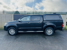 2014 - TOYOTA HILUX INVINCIBLE D-4D 3.0 DIESEL D/CAB 4X4 (128,536 miles)
