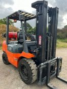 TOYOTA - 3.5 Tonne, Gas Forklift, 4300mm full free lift, side shift (6200 hours)