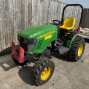 JOHN DEERE - 2320 Tractor