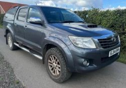 2014, TOYOTA HILUX INVINCIBLE (132k miles)