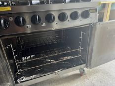 6 Burner Buffalo Freestanding Gas Oven & Hob
