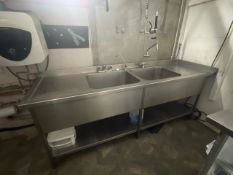 **NOW NO RESERVE** Double Sink Wash Down Area
