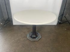 Round Table