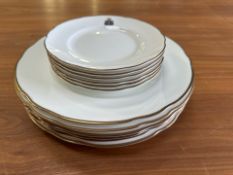 Claridges Plate Set
