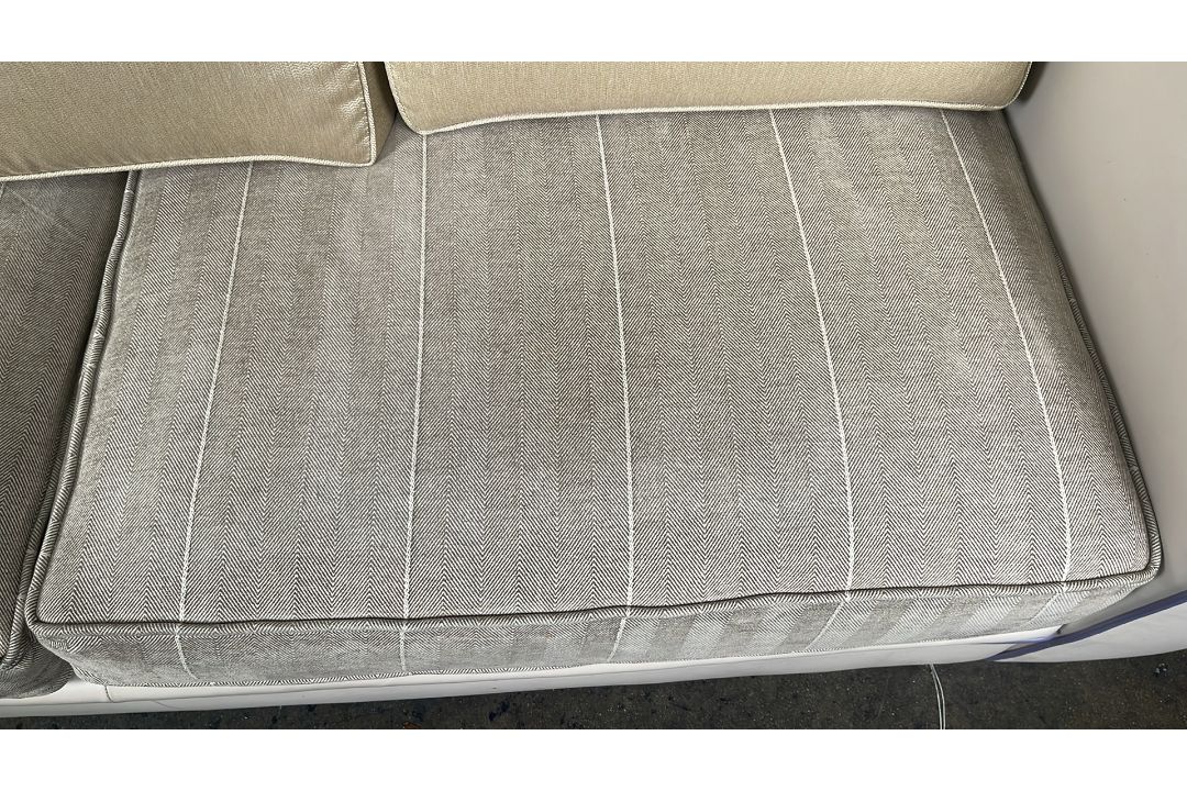 David Linley Cream Leather Back Sofa - Image 6 of 8