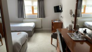 NO Reserve - Entire Contents Of Twin Hotel Room