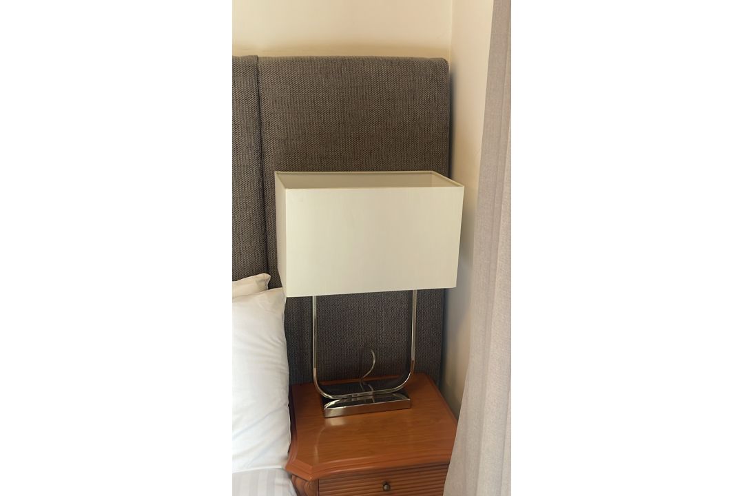 NO Reserve - Entire Contents Of Hotel Double Bedroom - Image 20 of 21