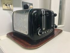 NO Reserve - Dualit Toaster