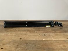 NO RESERVE Light Stand