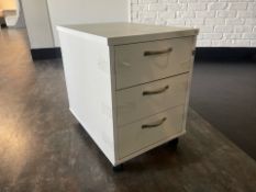 NO RESERVE Pedestal Units x10