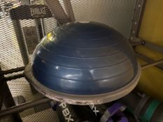 NO RESERVE Bosu Balls x 4